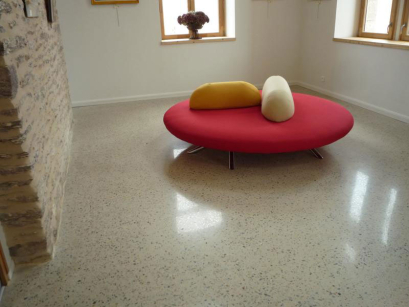 Sols béton hall d'accueil